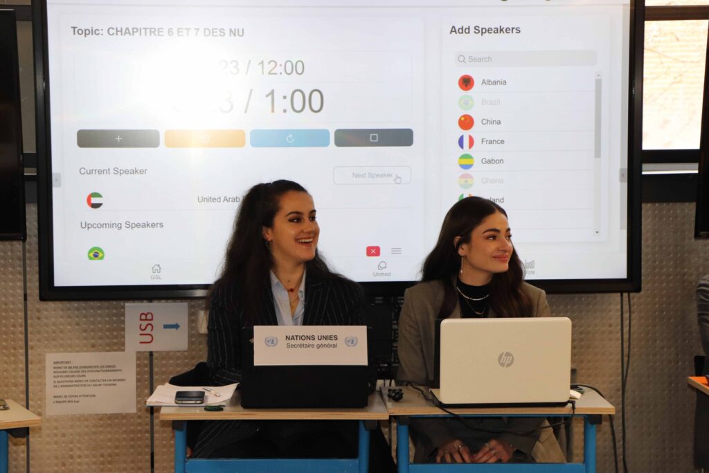 Exercice de simulation de négociation internationale pour les étudiantes et étudiants de 1<sup>re</sup> année