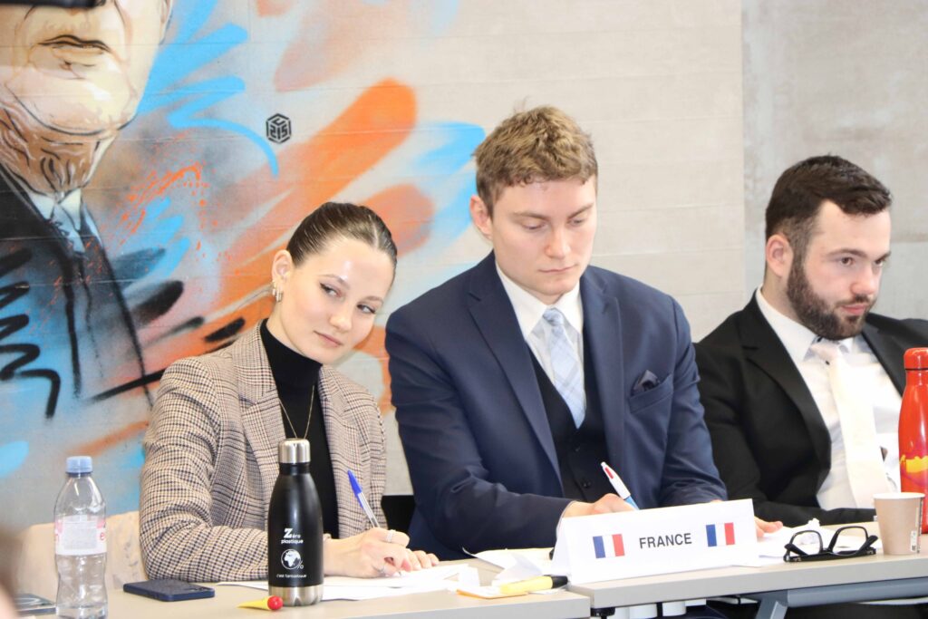 Exercice de simulation de négociation internationale pour les étudiantes et étudiants de 1<sup>re</sup> année