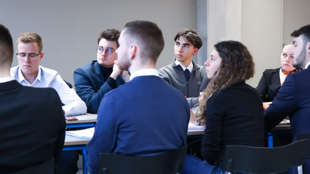 Première édition du forum des métiers d’IRIS Sup'