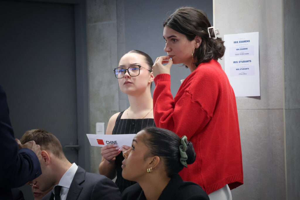 De l’écran à la table des négociations : les étudiants en formation à distance en simulation ONU
